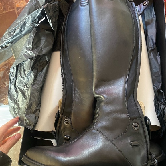 tucci Shoes - Tucci boots Harley new! size 38e